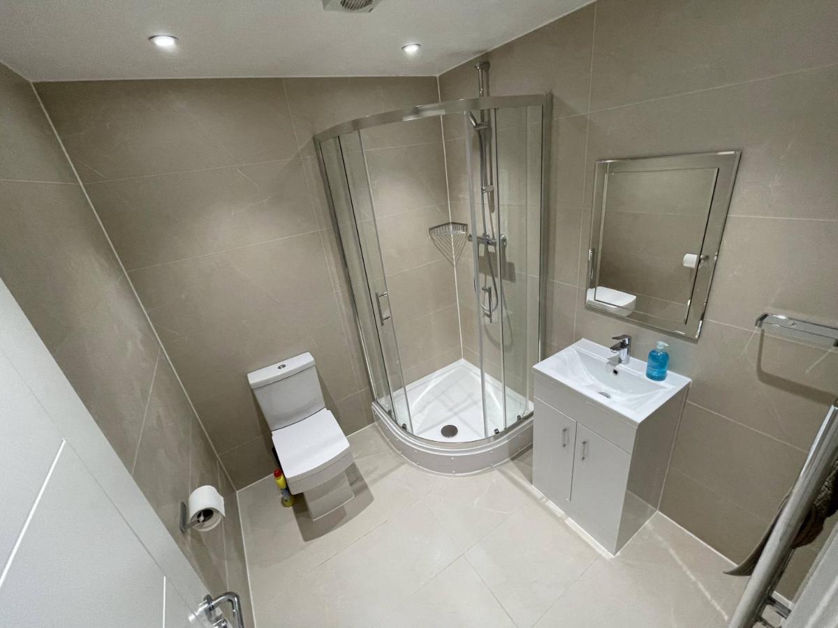 ลอนดอน ดาเกนแฮม อพาร์ตเมนต์ Apartment ภายนอก รูปภาพ